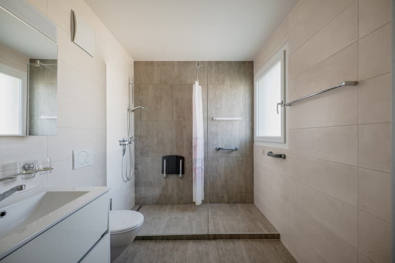OPPORTUNITÉ À SAISIR AU COEUR D'ESTAVAYER : Lumineux appartement de 4.5 pièces (6)