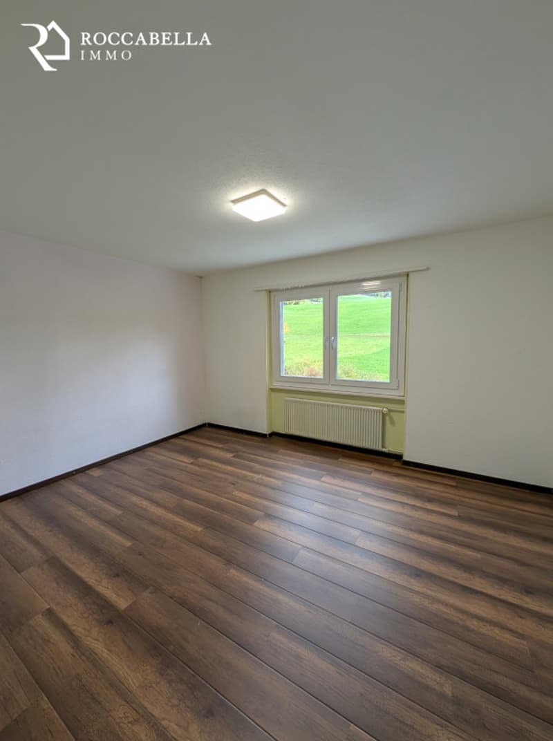Très joli 4.5 pces loué, avec vue sur la nature !! Idéal 1er investissement !! (10)