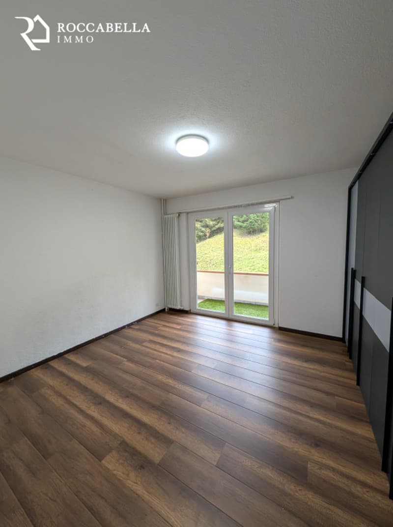 Très joli 4.5 pces loué, avec vue sur la nature !! Idéal 1er investissement !! (8)