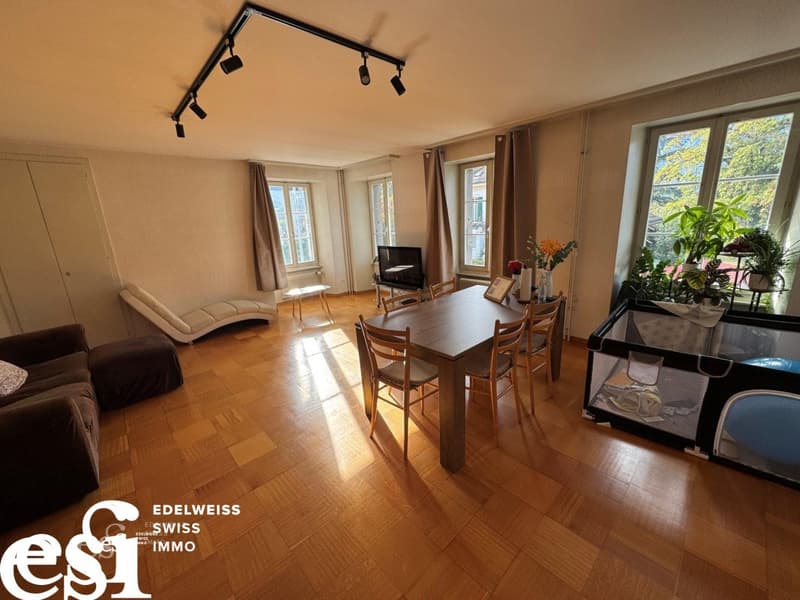 Spacieux appartement de 4.5 pces au centre de Bex avec beau potentiel (6)