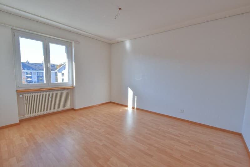 Sonnige & helle Wohnung mit Balkon an ruhiger Lage (5)