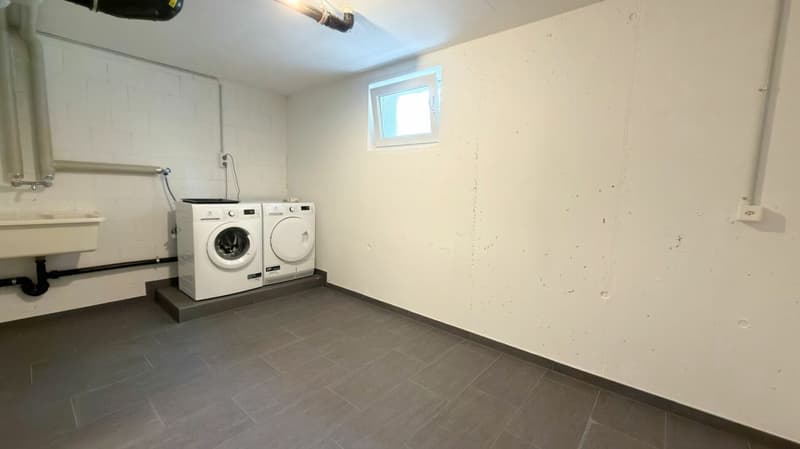 Moderne & helle Dachwohnung mit Klimaanlage & Solaranlage (9)