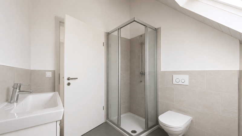 Moderne & helle Dachwohnung mit Klimaanlage & Solaranlage (7)