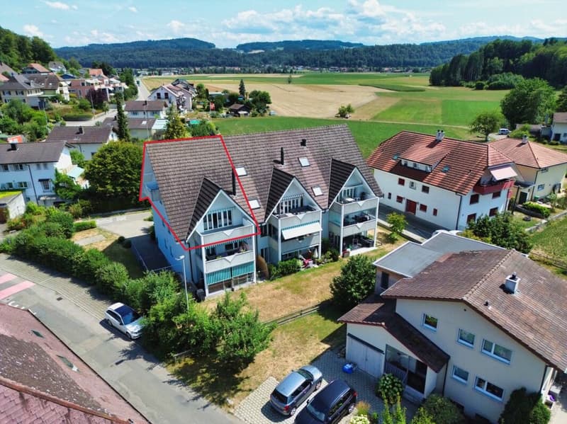Wohnen mit Weitblick - grosszügige Maisonette-Dachwohnung mit Galerie und sonnigem Balkon (16)