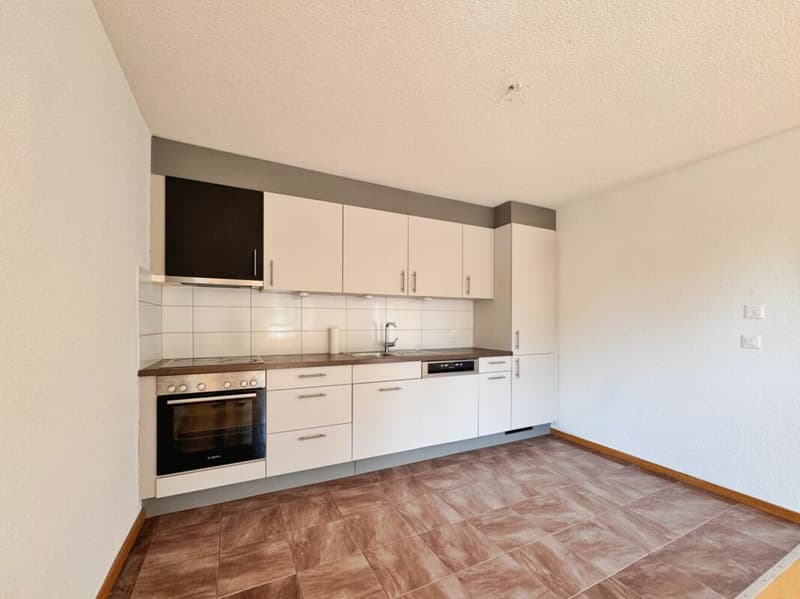 Helle Wohnung mit diversen Extras an idyllischer Lage (4)