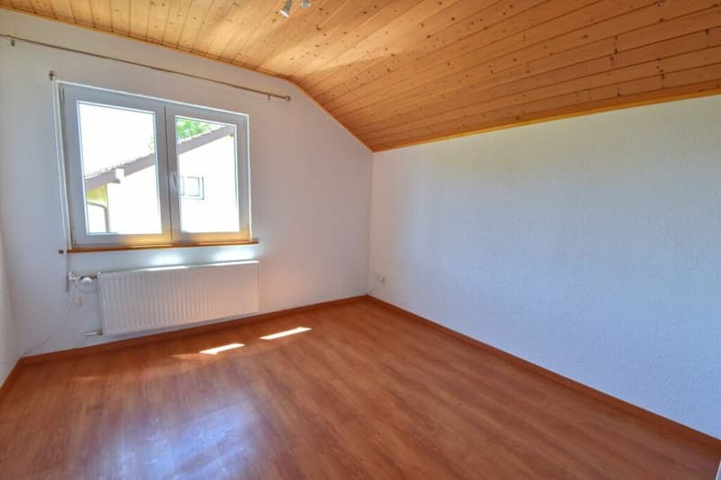 Charmantes freistehendes Einfamilienhaus mit Garten an ruhiger Lage (12)