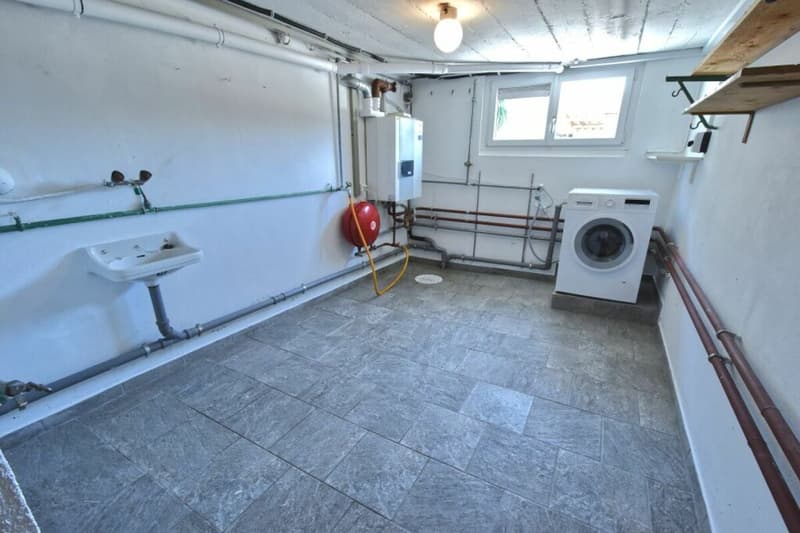 Charmantes freistehendes Einfamilienhaus mit Garten an ruhiger Lage (15)