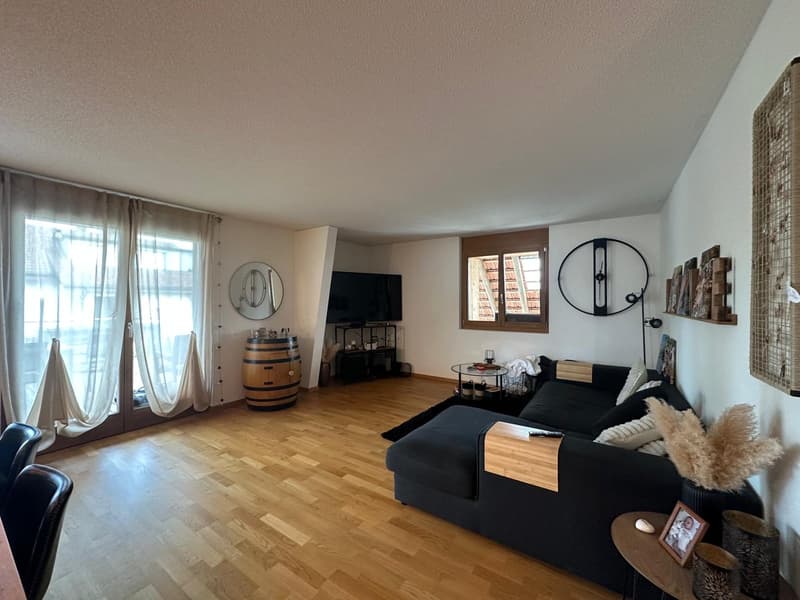 Großzügige Wohnung mit Bauernhauscharme (2)