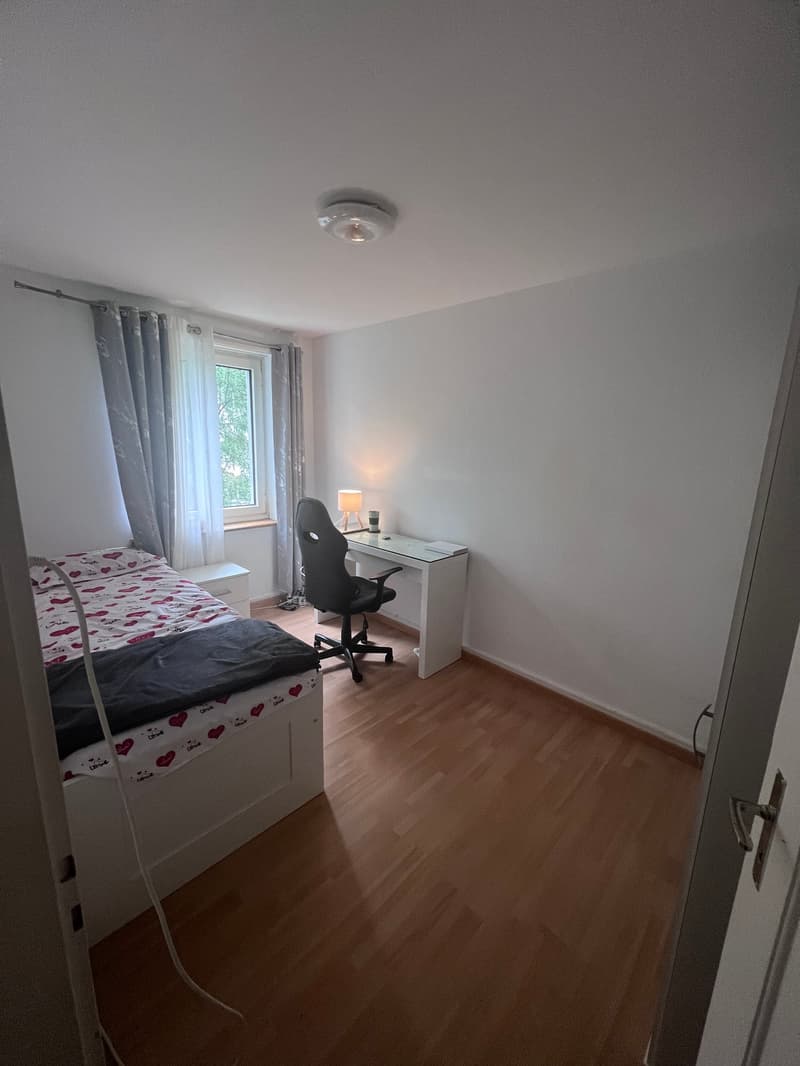 Helle 4-Zimmer-Wohnung an der Baslerstrasse in Olten (5)