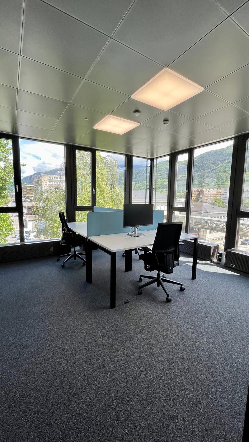 Bureau fermé, meublé et équipé, au sein d'un espace de travail partagé (9)