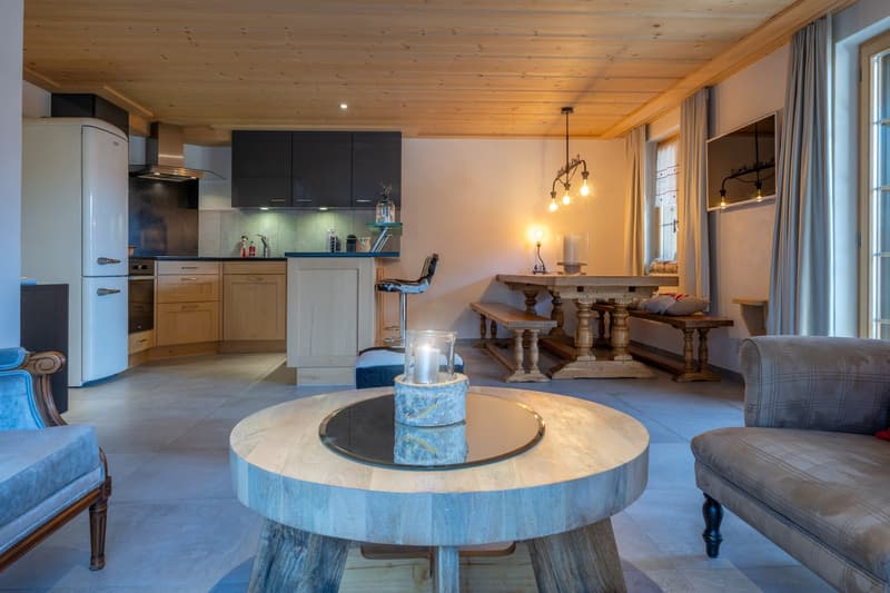 Zentrale und moderne 4.5-Zimmer Zweitwohnung (3)