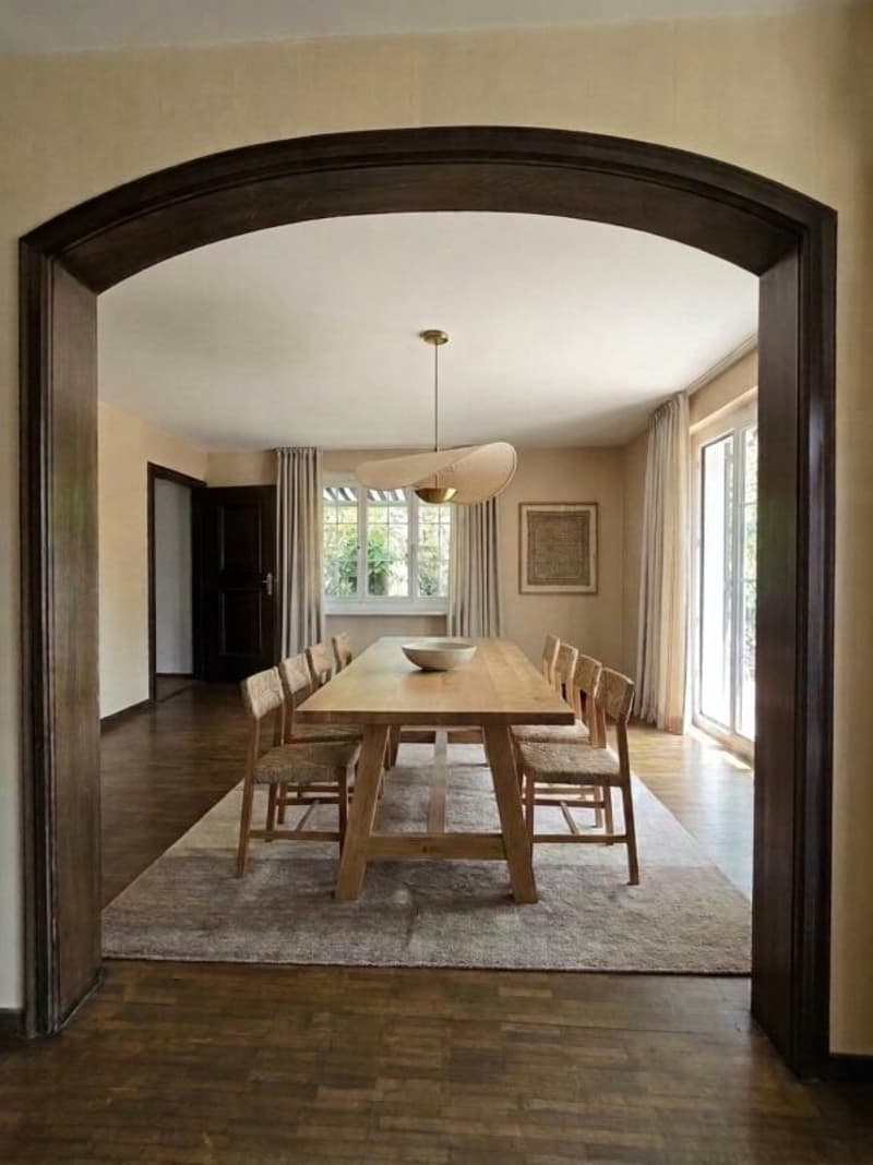 Elegantes 7 1/2 Zimmer-Landhaus mit viel Umschwung und Fernsicht / Unique Country-Style Villa (7)