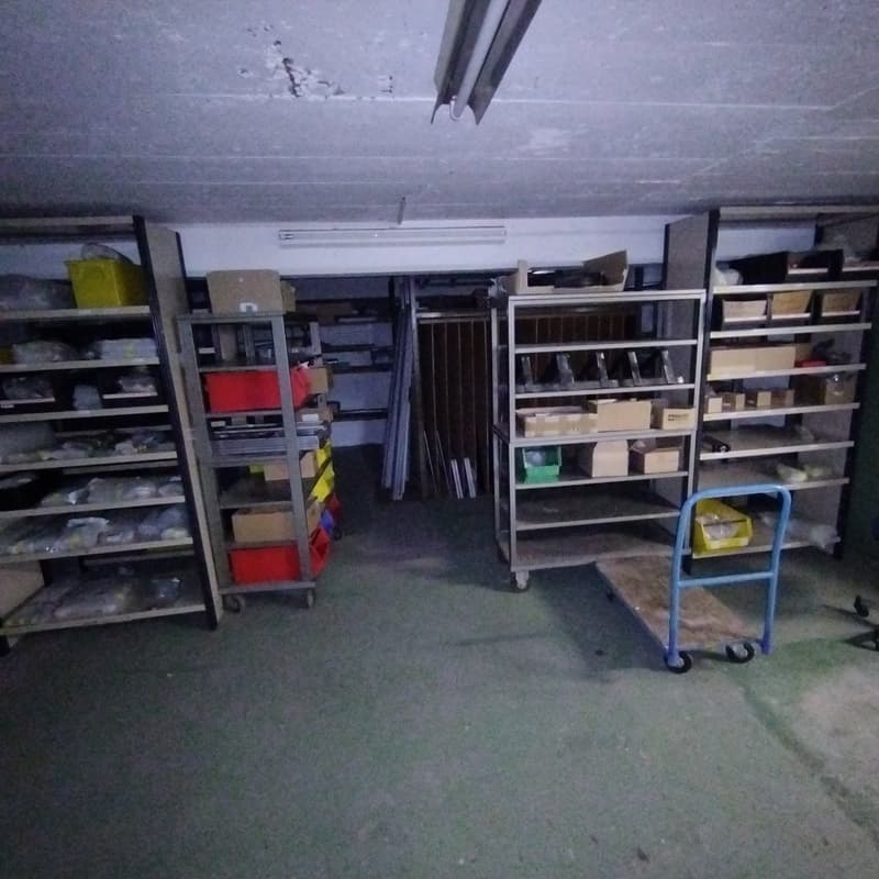 Locaux de stockage à louer (11)