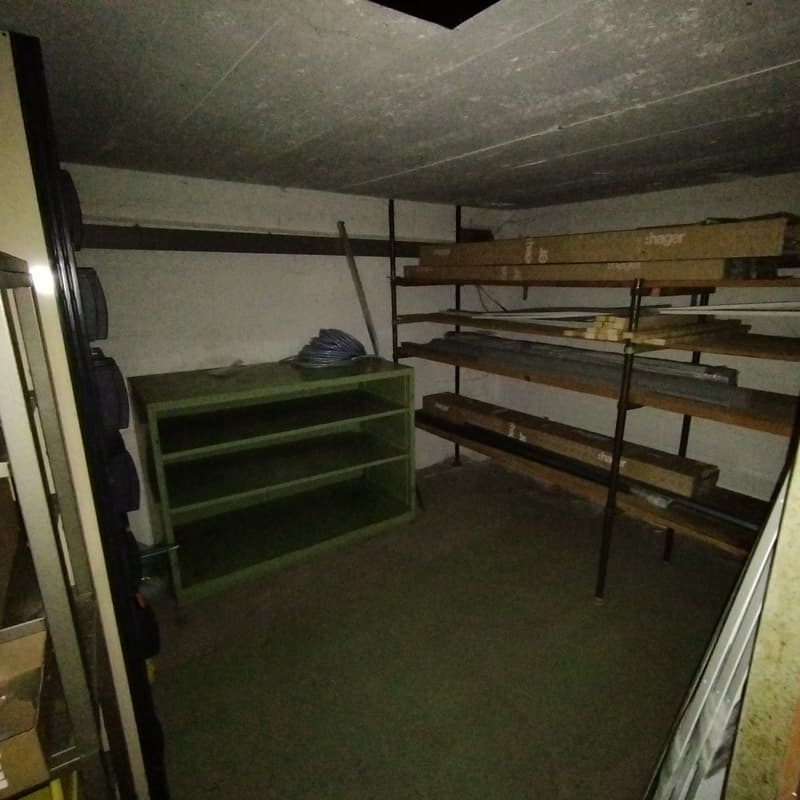 Locaux de stockage à louer (13)