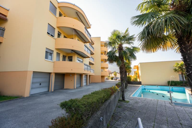 Vendiamo a Cadro bell'appartamento di 3.5 locali con grande terrazzo