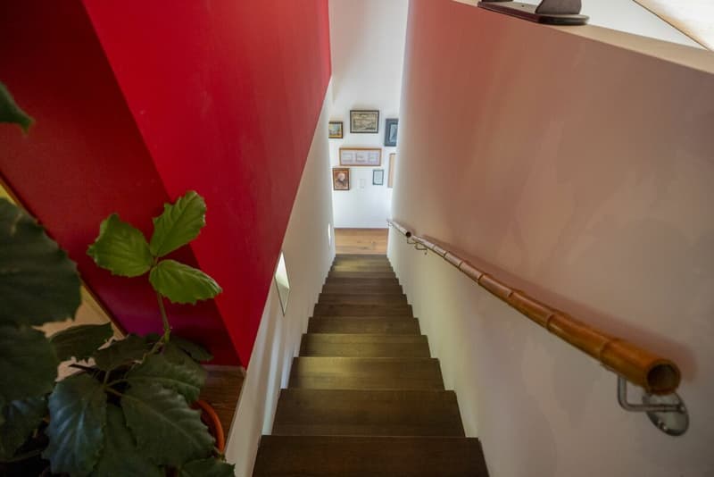 Villa de design dans le vert avec vue à couper le souffle (10)