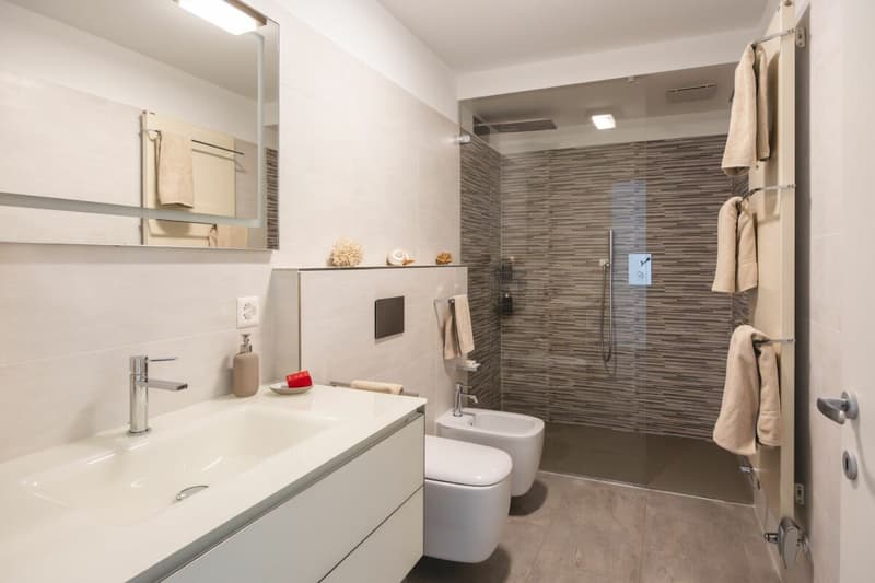 Villa con piscina a Cadro (28)
