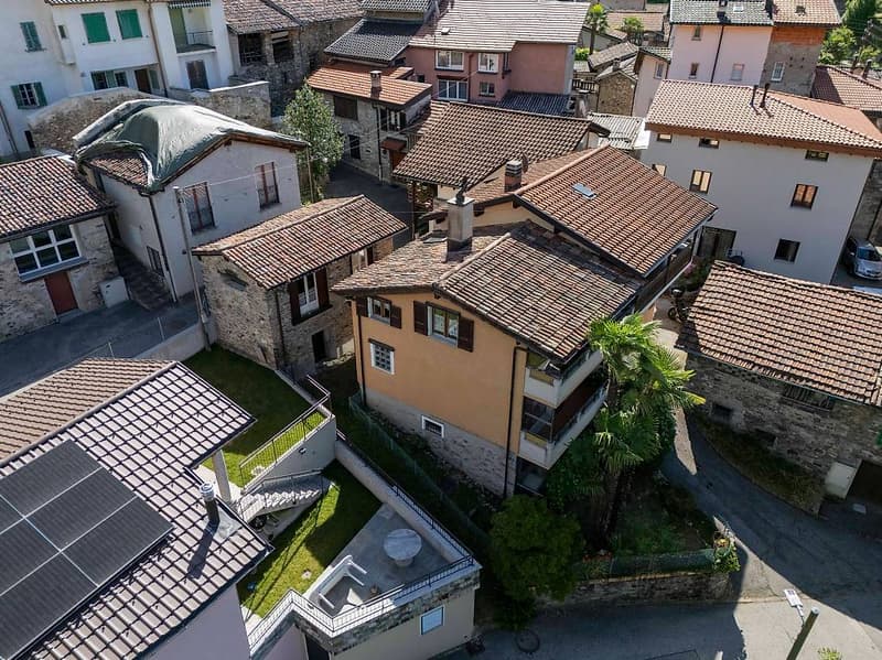Bella casa a Mugena, nel Malcantone, con rustico adiacente (1)