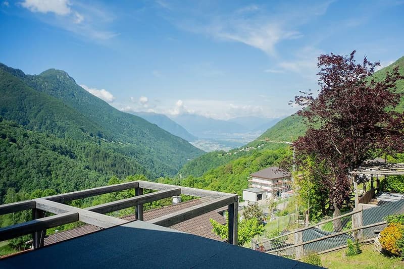 Vendiamo splendida villa design con vista spettacolare (2)