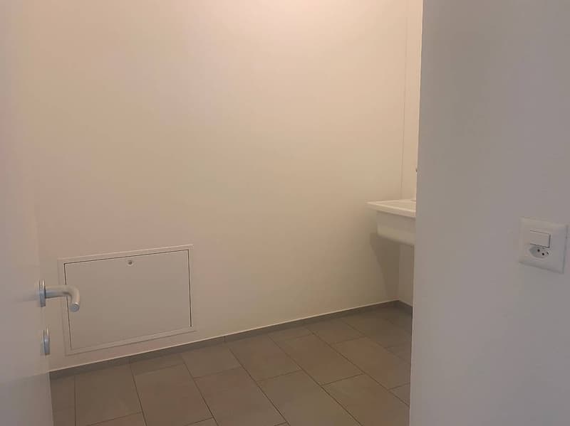 Affittiamo moderno 3.5 a San Vittore (GR) (11)