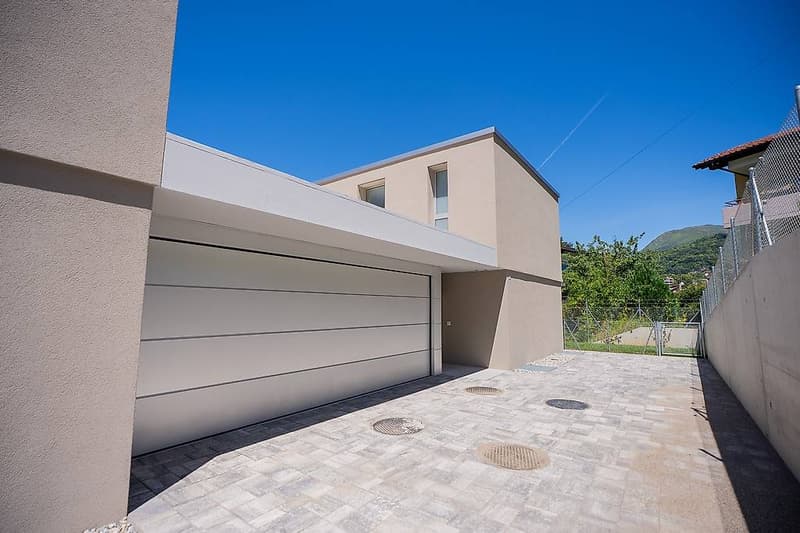 VENDIAMO MODERNISSIME VILLE DESIGN A CADRO (3)