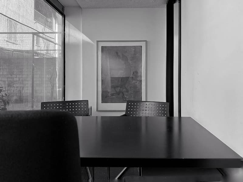 Postazioni coworking e spazi di lavoro flessibili (10)