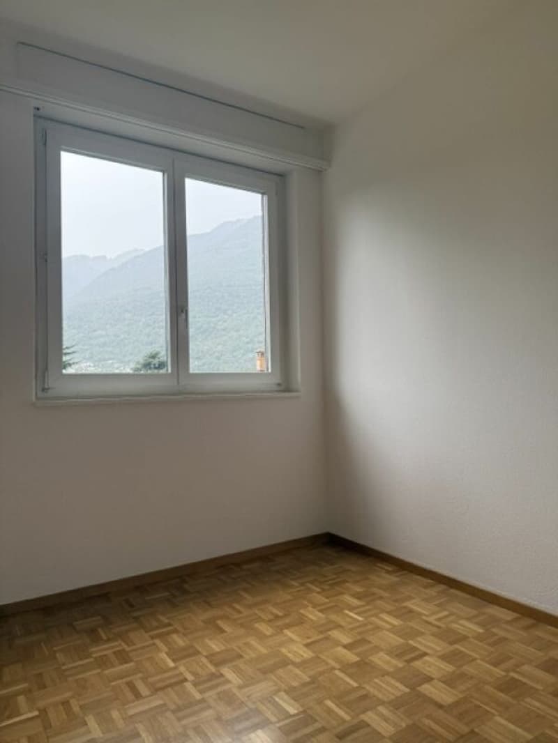 Bellissimo 3.5 locali in via Rompeda a Bellinzona (12)