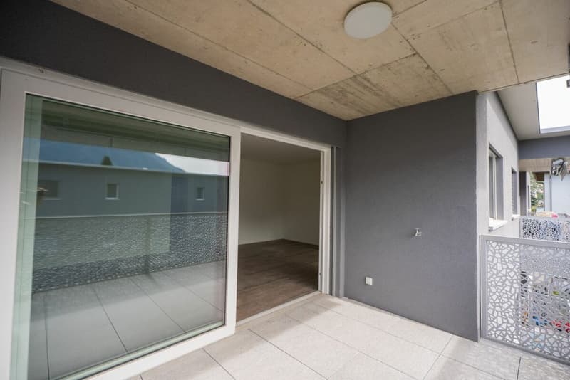 Neue und moderne 4,5-Zimmer-Wohnung in einer attraktiven Lage in Gordola (4)