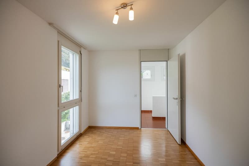 Occasione da non perdere: vendiamo graziosa casa in zona tranquilla di Claro (11)