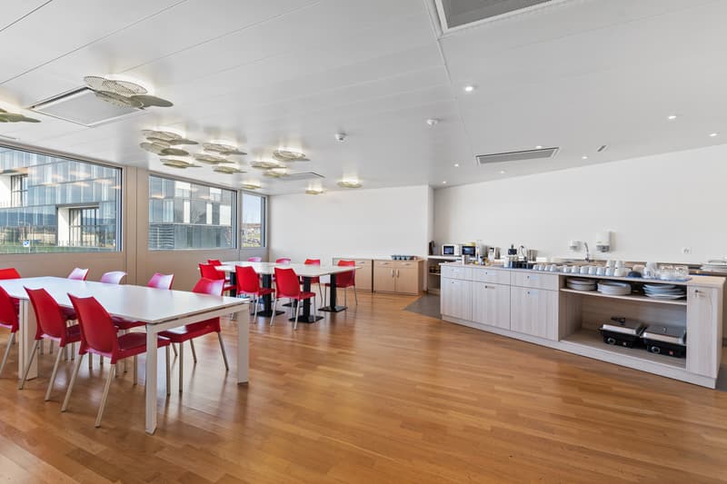 Des surfaces administratives modulables au coeur de Crissier (7)