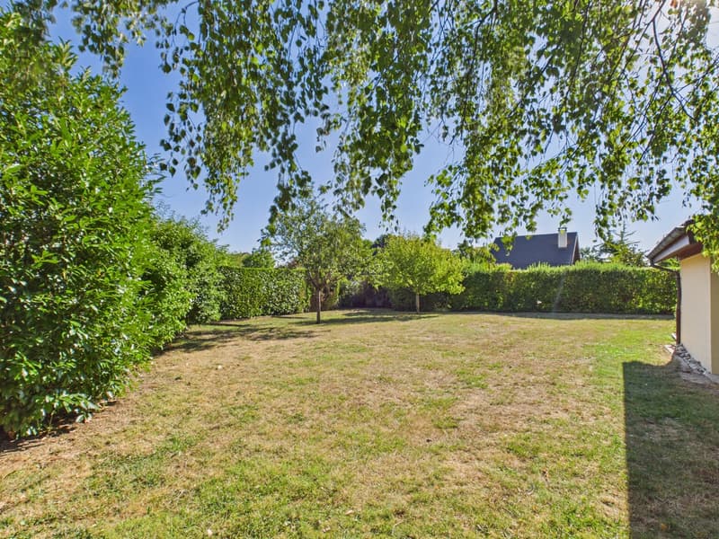 Belle villa individuelle avec grand jardin (2)