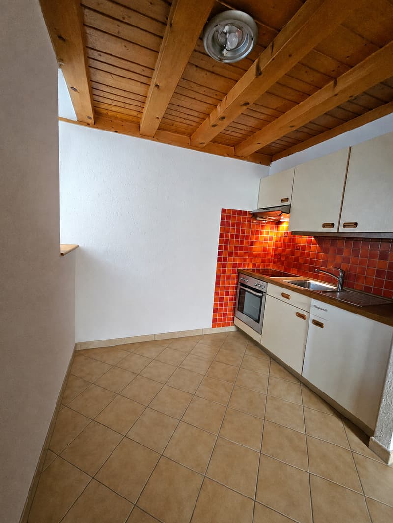 Charmant studio à louer au coeur de la vieille ville de Vevey (3)