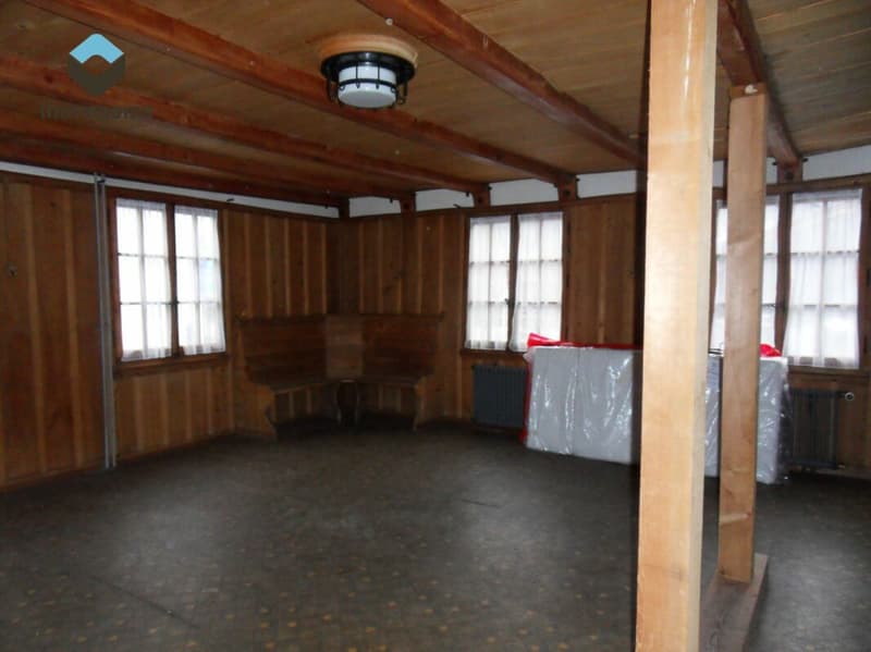 Haus mit drei Wohnungen an zentraler Lage (2)