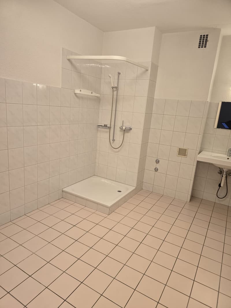 Grand bureau de 109.43m2 à louer (4)
