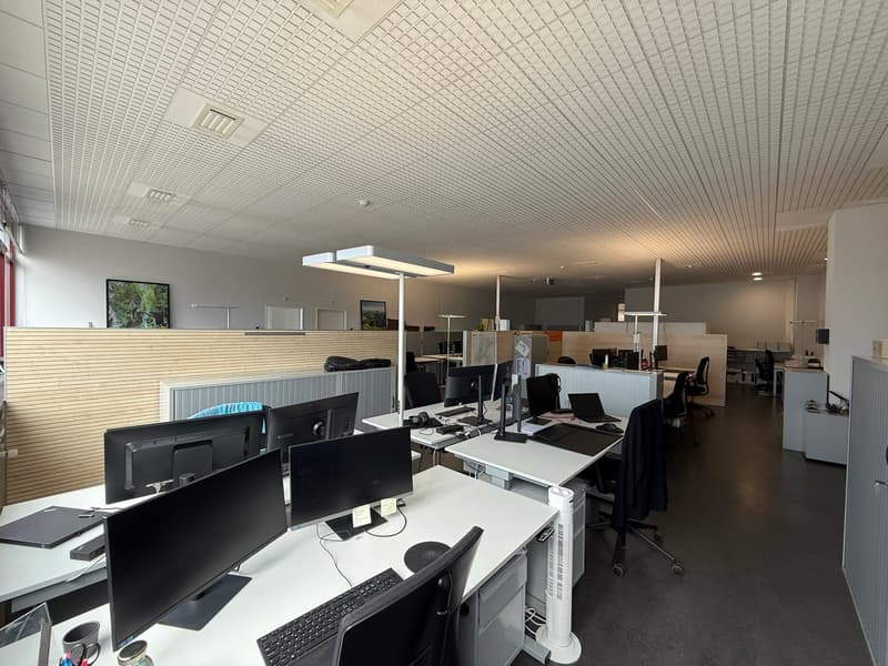 Bureaux spacieux de 526 m² à Marin – Accessibles et bien desservis (2)