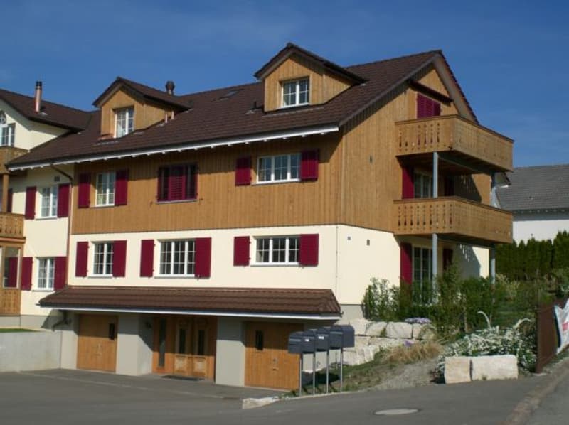 Mehrfamilienhaus