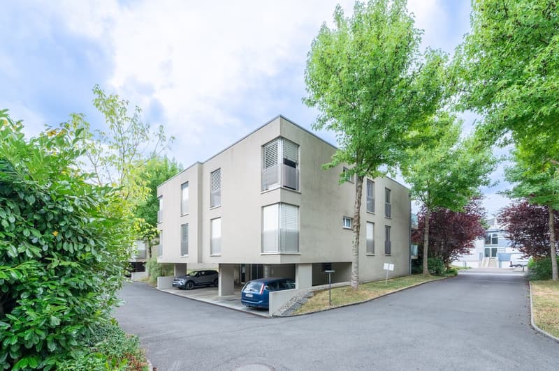 Bel appartement de 4.5 pièces avec grand balcon à deux pas du centre-ville, Rue Saint-Georges (11)