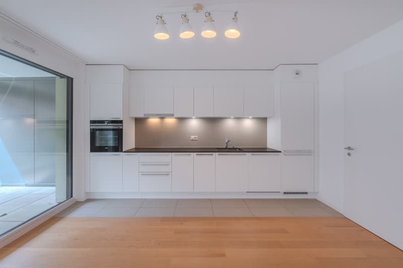 Appartement 3.5 pièces comme neuf avec loggia à Orbe (6)