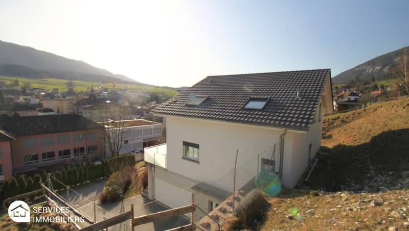 Villa d'architecte moderne avec vue dégagée sur la vallée (4)