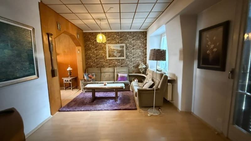 Maison 2 logements à rénover - Beau potentiel au coeur du village (10)