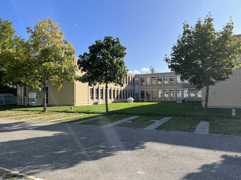 Bureaux centralement situés à Ittigen (6)