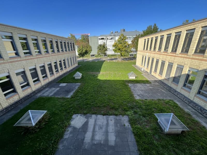 Bureaux centralement situés à Ittigen (7)