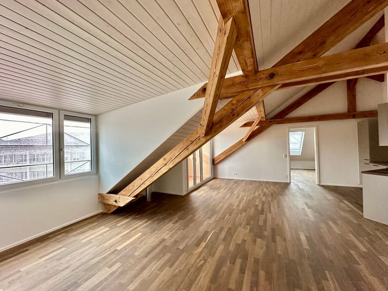 Stilvoll und modern wohnen unter dem Dach im Zentrum von Langenthal (2)