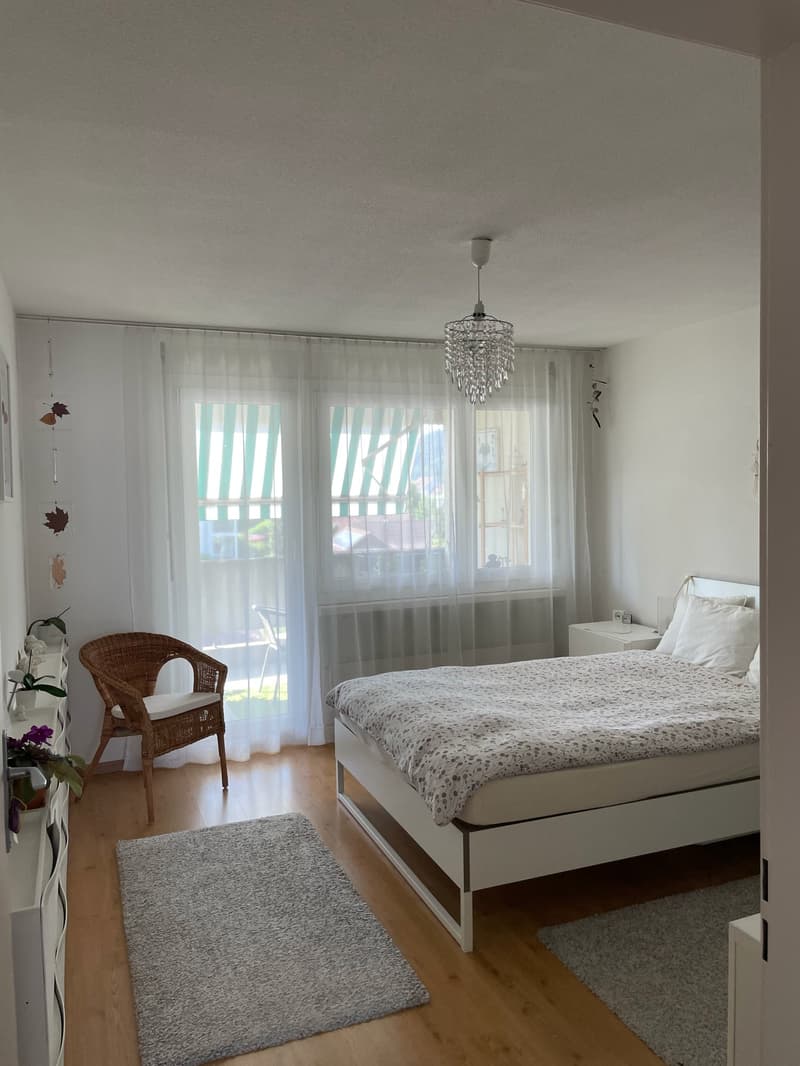 Moderne 2.5-Zimmer-Wohnung an der Fliederstrasse in Zofingen (6)