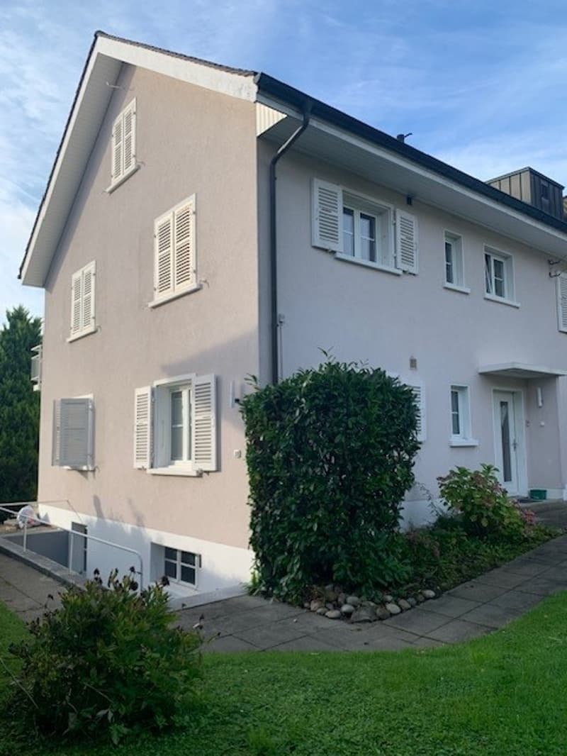 Charmante Wohnung mit Blick auf die Alpen! (1)