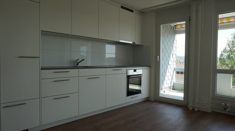 moderne 3.5-Zimmerwohnung über den Dächern von Oftringen (3)