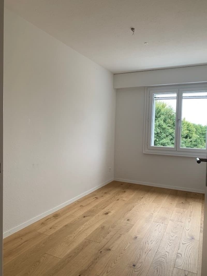 4.5-Zimmerwohnung mit sonnigem Balkon (7)