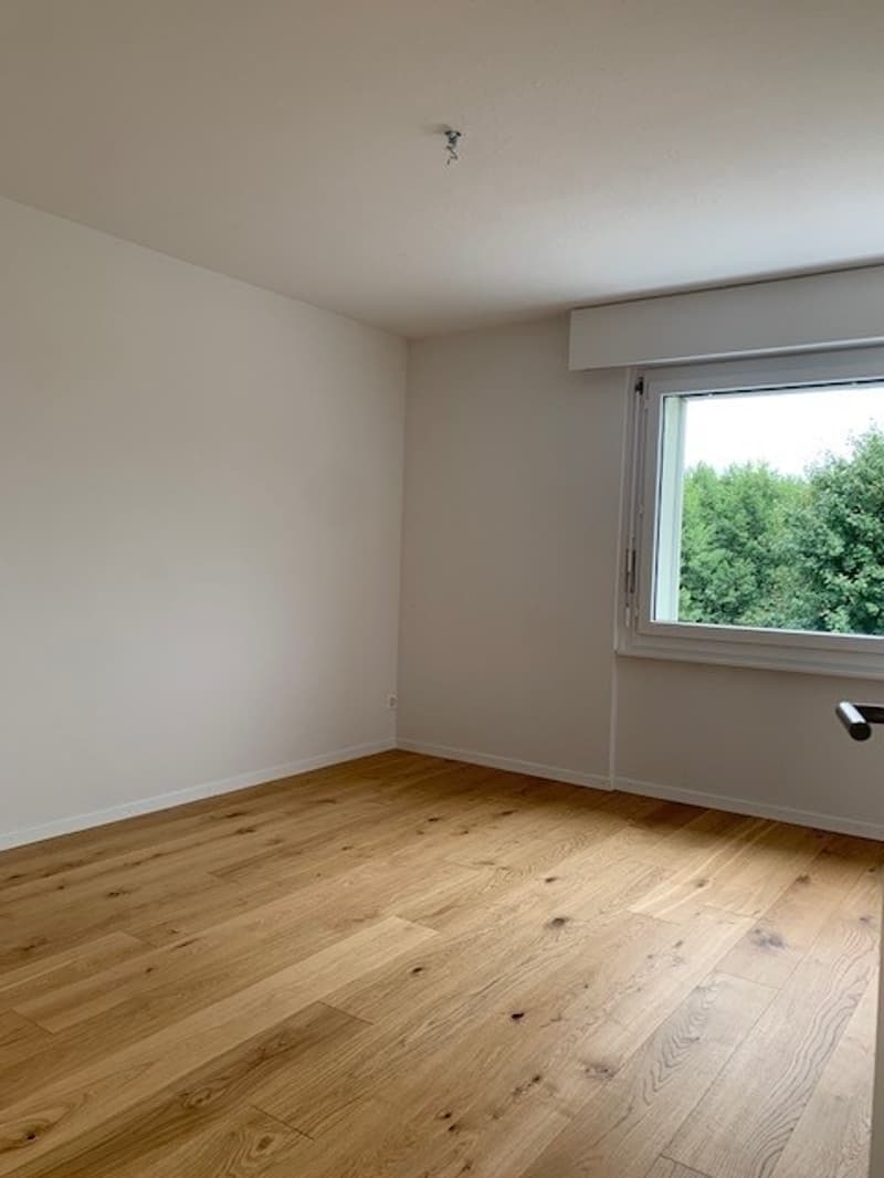 4.5-Zimmerwohnung mit sonnigem Balkon (6)