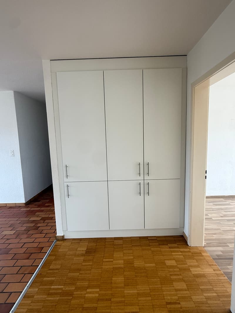 Helle 3.5-Zimmer-Wohnung mit Balkon und toller Aussicht in Rümlang (13)