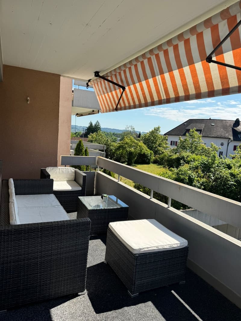 Helle 3.5-Zimmer-Wohnung mit Balkon und schöner Aussicht in Rümlang (7)